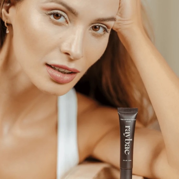 Raybae Rejuvenating Retinol Serum - Picture 5 of 5